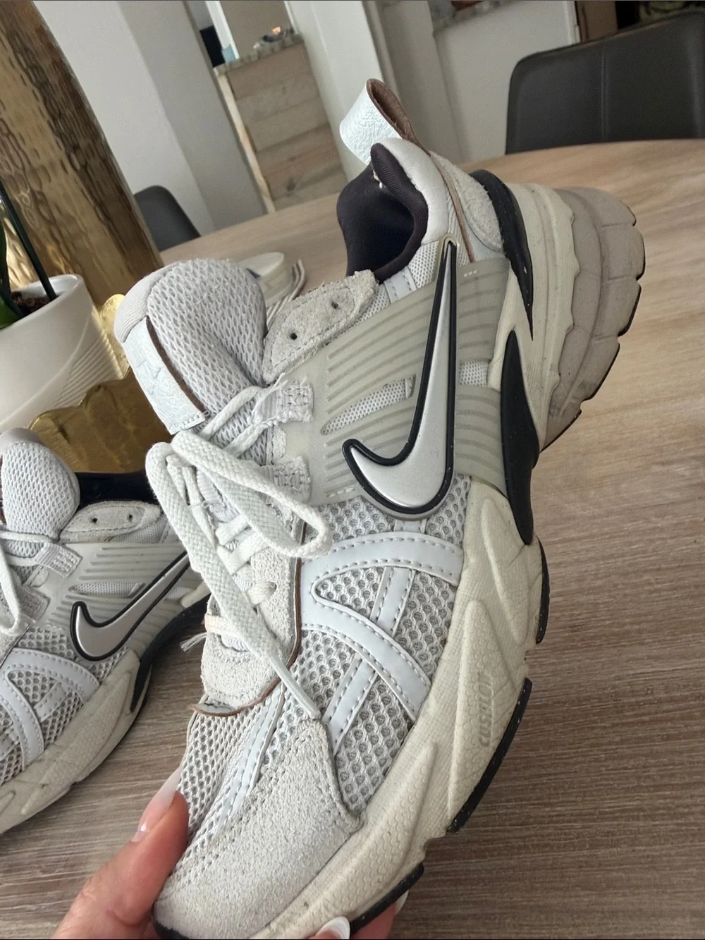 Nike V2k run